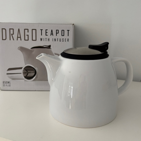 Tealyra Drago Ceramic Teapot with Infuser - Picture 2 of 8